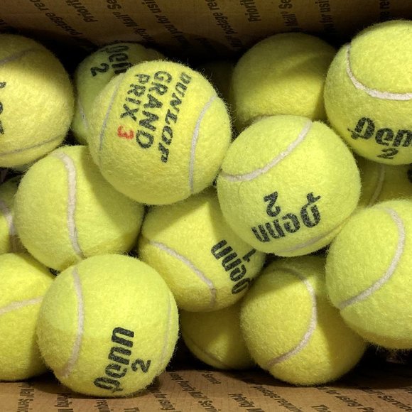 25 USED VERY GOOD TENNIS BALLS - Clean - Make Great Dog Toys and Dogs Love Them! - Picture 2 of 6